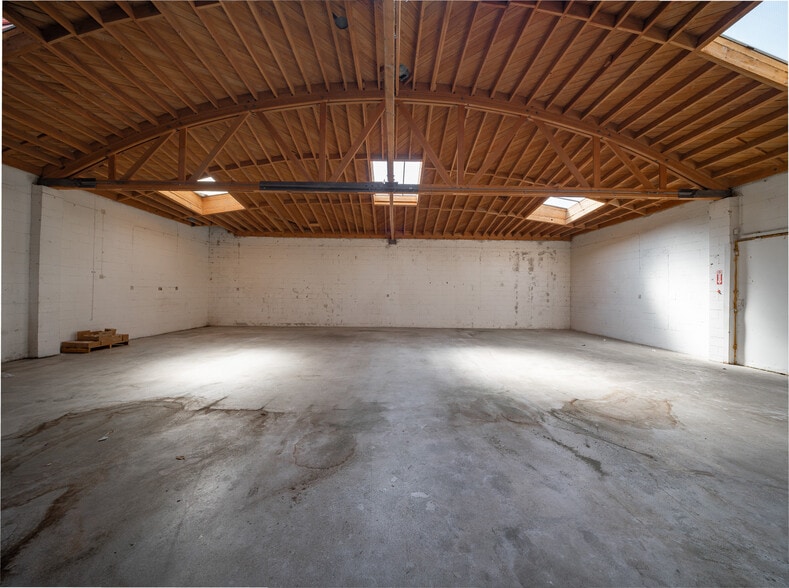 3028 Dolores St, Los Angeles, CA for lease - Building Photo - Image 3 of 9