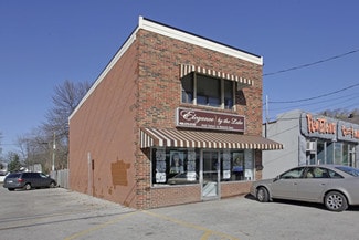 More details for 723 Lakeshore Rd E, Mississauga, ON - Retail for Sale