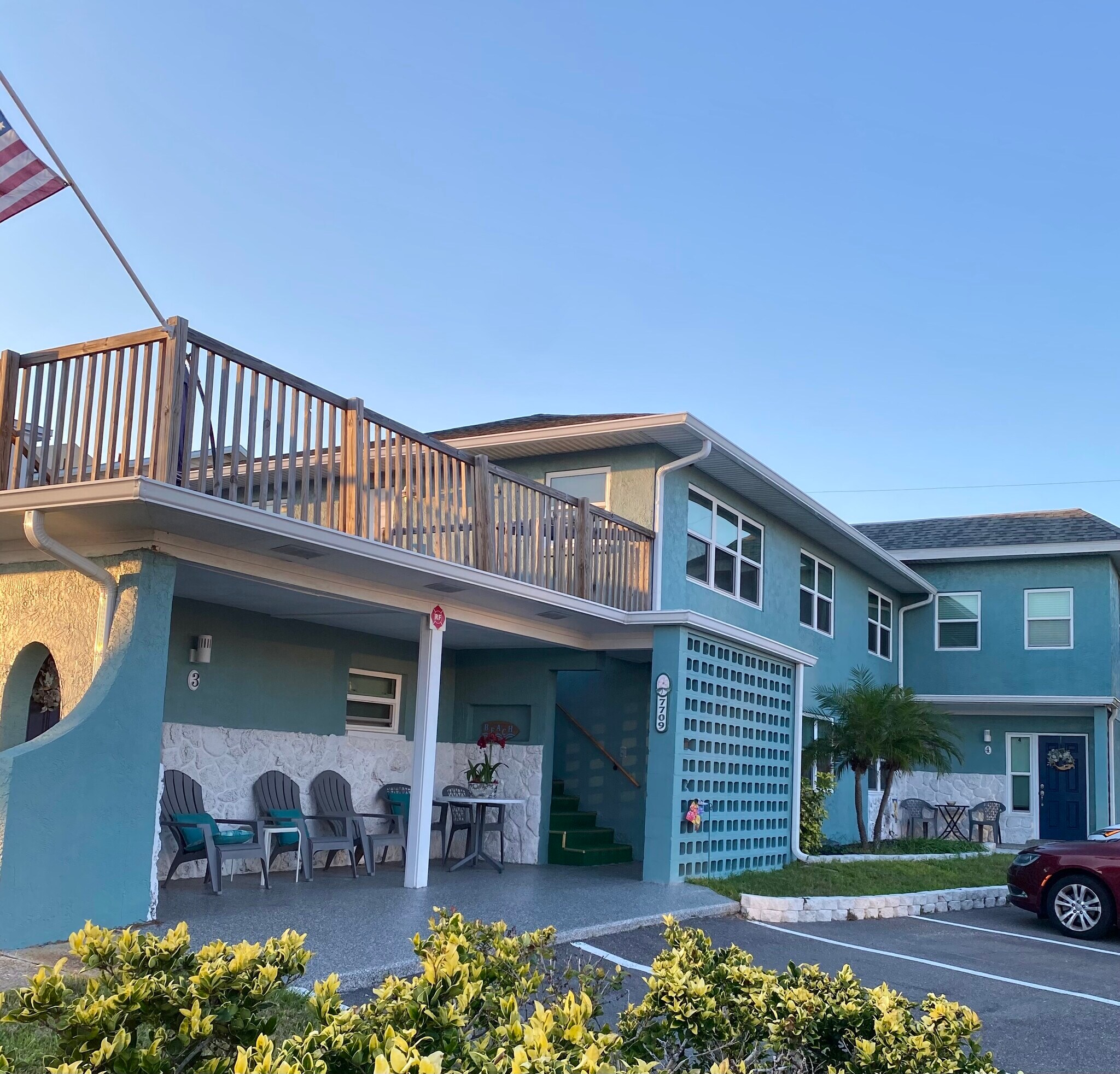 7709 Ridgewood Ave, Cape Canaveral, FL à vendre Photo du bâtiment- Image 1 de 33