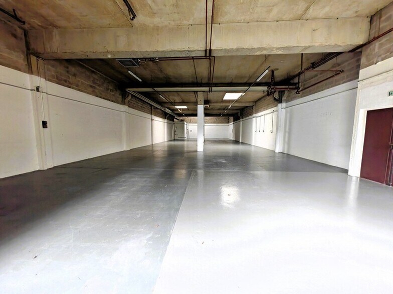 Flex in Lognes for lease - Building Photo - Image 3 of 7