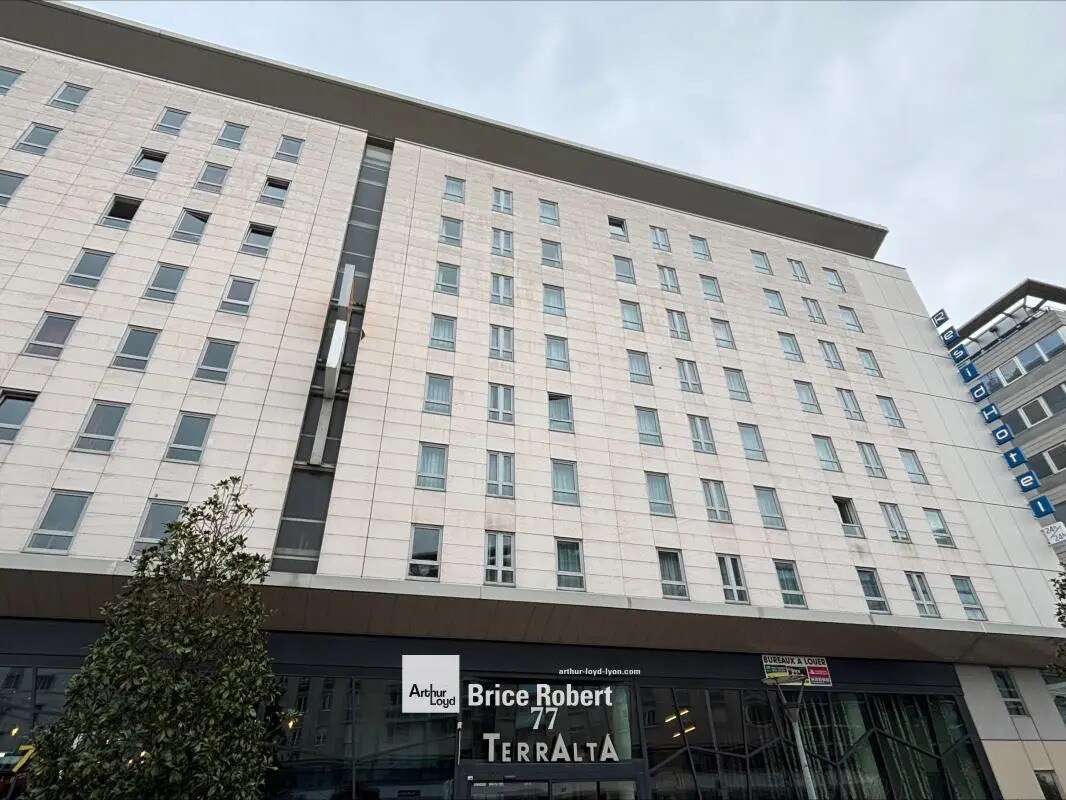 77 Boulevard Marius Vivier-Merle, Lyon à louer Photo du bâtiment- Image 1 de 6