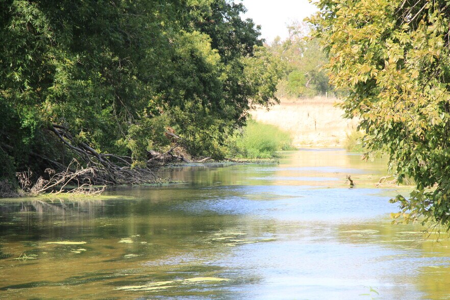 13050 E State Highway 29, Georgetown, TX à vendre - Photo du bâtiment - Image 2 de 6