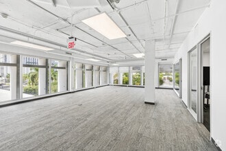 2125 Biscayne Blvd, Miami, FL à louer Photo intérieure- Image 2 de 8