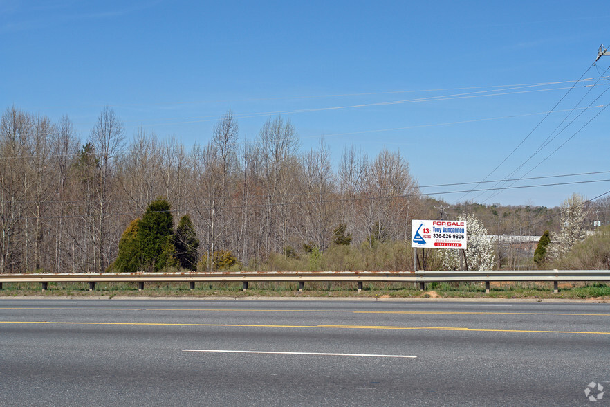 E Dixie Dr, Asheboro, NC for sale - Primary Photo - Image 1 of 1