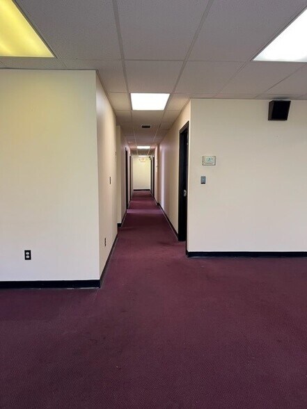 939 W North Ave, Pittsburgh, PA à louer - Photo intérieure - Image 3 de 10