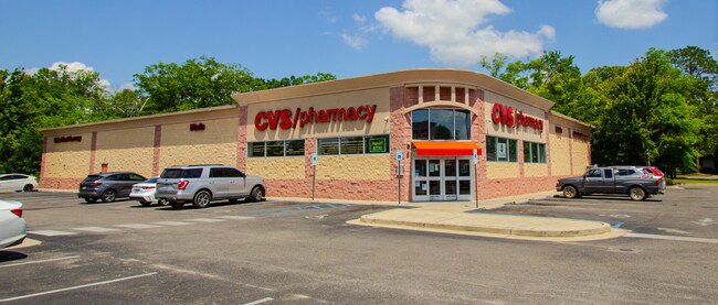 Plus de détails pour 1037 Main St, Chipley, FL - Commerce de détail à vendre