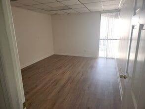 100 S Dixie Hwy, West Palm Beach, FL for lease Interior Photo- Image 1 of 1