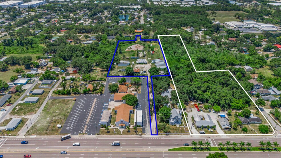 2008 E 53rd Ave E, Bradenton, FL à vendre - Photo du bâtiment - Image 3 de 14