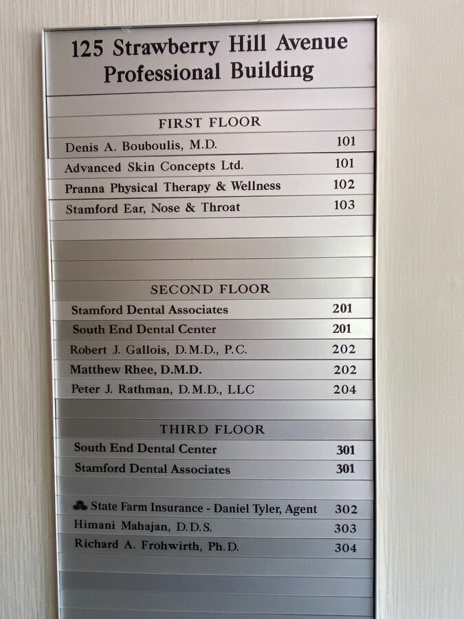 125 Strawberry Hill Ave, Stamford, CT 06902 - Unit 101 -  - Interior Photo - Image 2 of 11