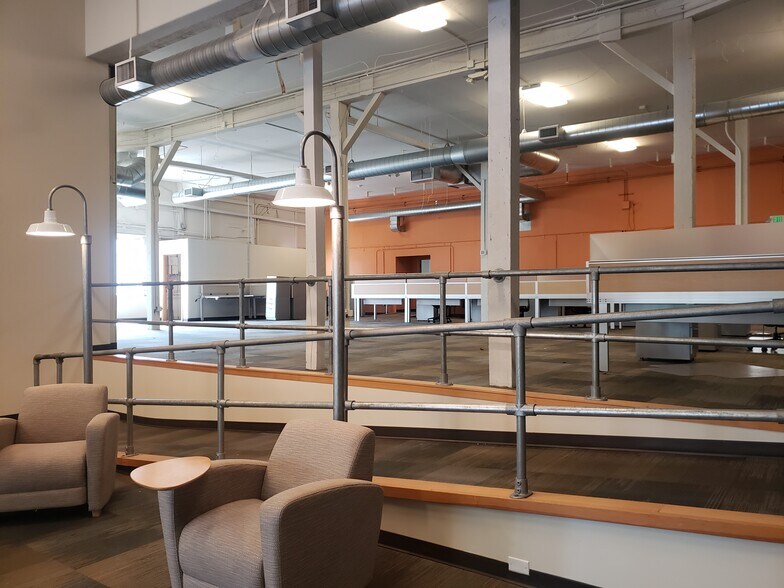 1111 36th St, Seattle, WA à louer - Photo intérieure - Image 3 de 8