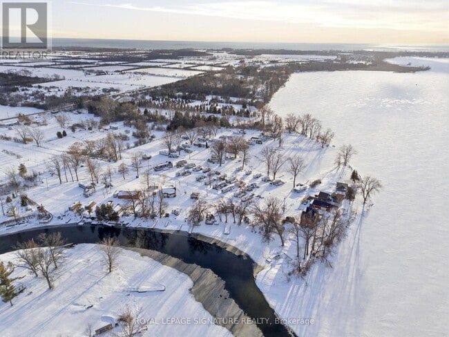 More details for 52 Sunset Lagoon Dr, Prince Edward, ON - Multifamily for Sale