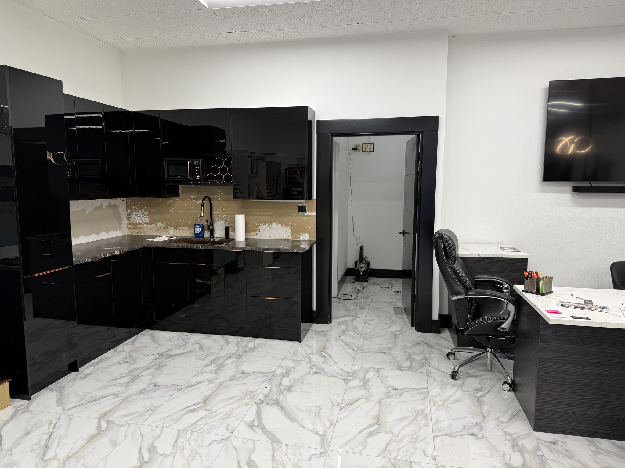 8567 S 212th St, Kent, WA for lease Interior Photo- Image 1 of 4