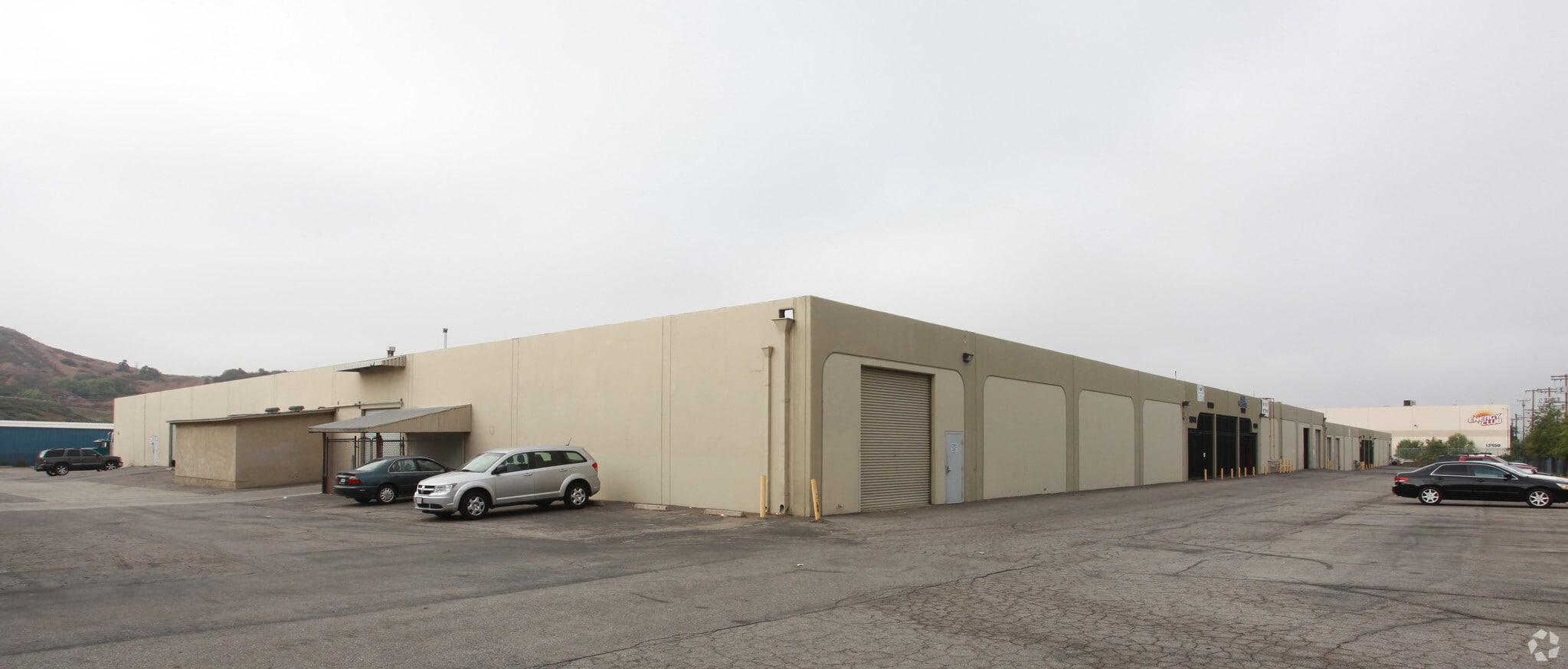 12878-12926 Pierce St, Pacoima, CA for lease Primary Photo- Image 1 of 17