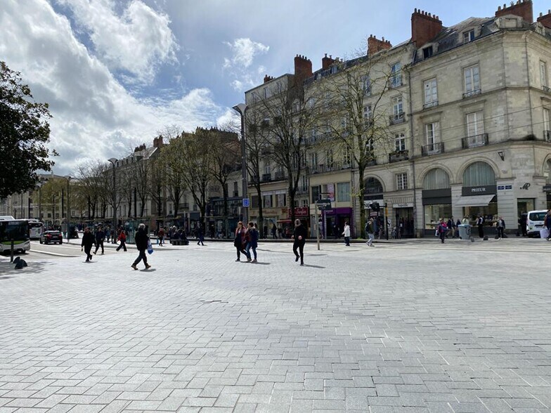 Commerce de détail dans Nantes à louer - Photo du bâtiment - Image 3 de 9