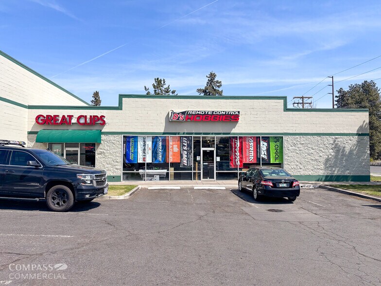 61545 S Highway 97, Bend, OR à louer - Photo du bâtiment - Image 3 de 14