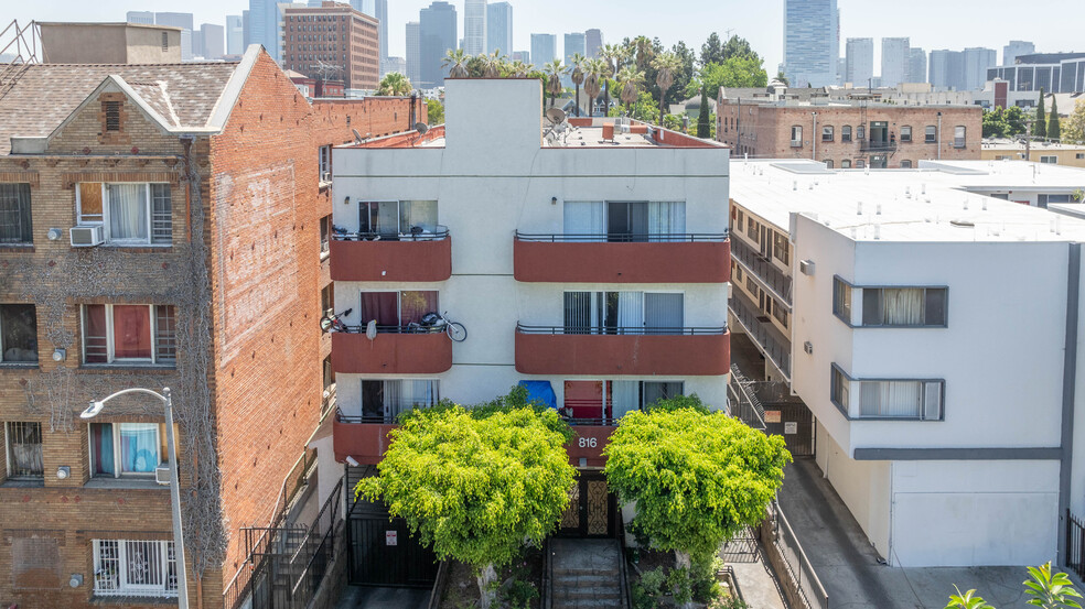 816 S Westlake Ave, Los Angeles, CA for sale - Building Photo - Image 1 of 8