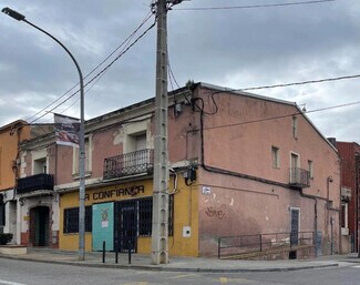 Plus de détails pour Multi-résidentiel à vendre