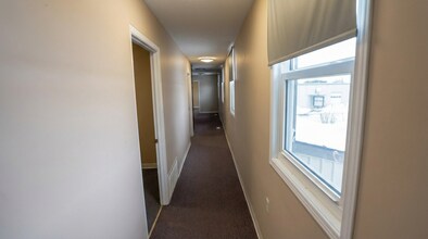 700 Franklin Blvd, Cambridge, ON for lease Interior Photo- Image 2 of 27
