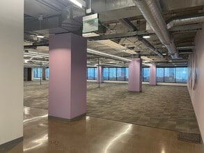 200 E Van Buren St, Phoenix, AZ à louer Photo intérieure- Image 2 de 6