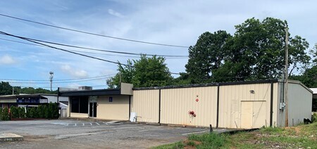 2878 Jonquil Dr SE, Smyrna, GA à vendre - Photo du bâtiment - Image 3 de 16