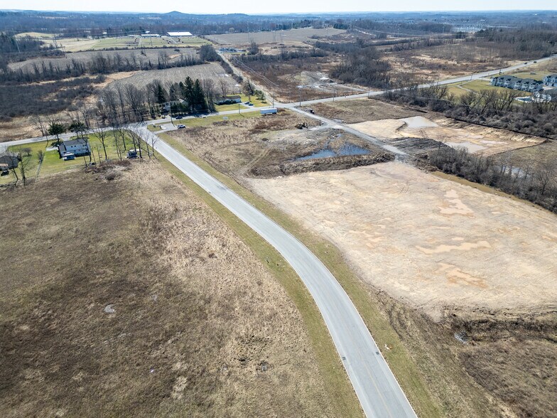 Wiregrass Parkway, West Henrietta, NY à louer - Aérien - Image 2 de 7