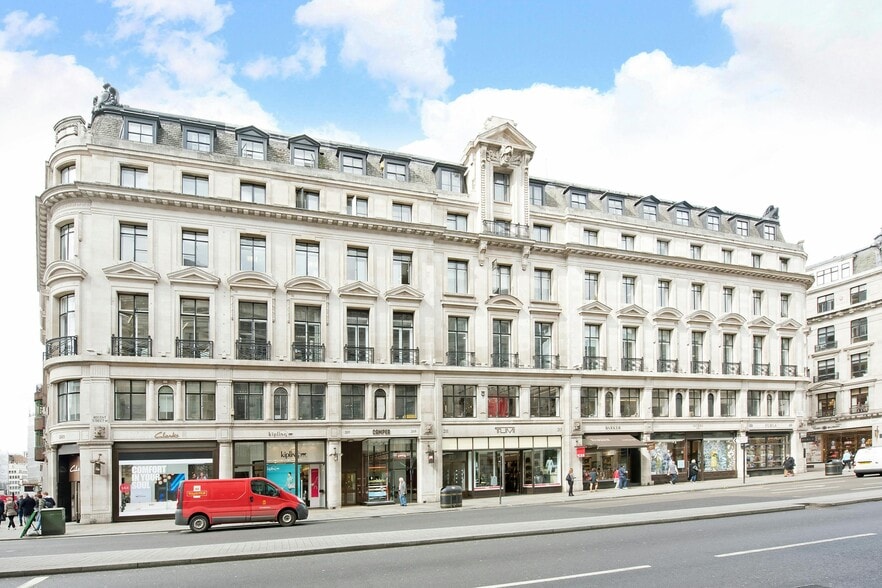 211-221 Regent St, Londres à louer - Photo du bâtiment - Image 3 de 47