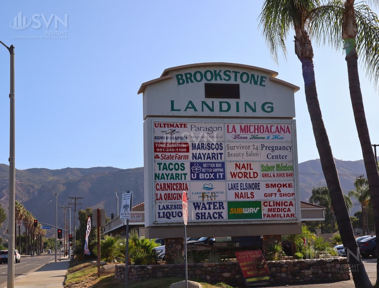 31733-31739 Riverside Dr, Lake Elsinore, CA for lease - Building Photo - Image 2 of 3