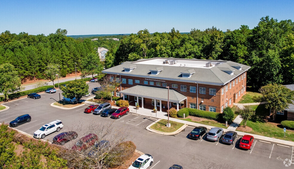 1616 Evans Rd, Cary, NC à louer - Photo du bâtiment - Image 3 de 7