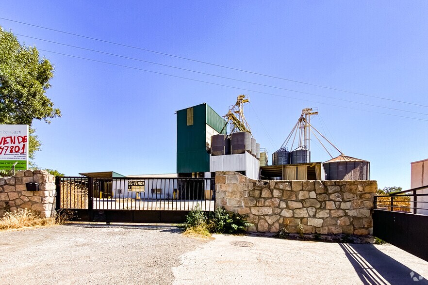 Polígono 21, 27, Miraflores de la Sierra, Madrid à vendre - Photo du bâtiment - Image 2 de 2