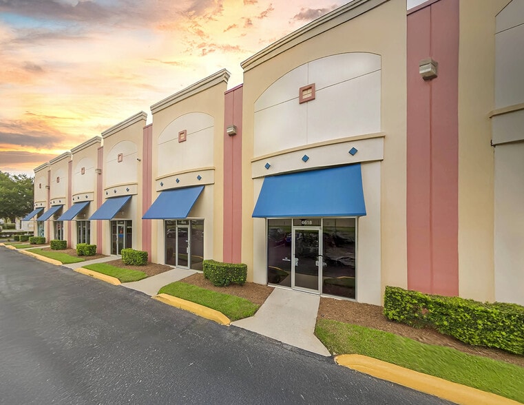6600-6626 Kingspointe Pky, Orlando, FL for lease - Building Photo - Image 1 of 13