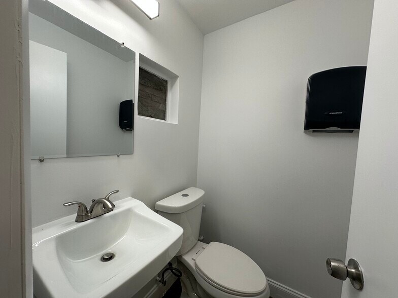 5818 SW 25th St, West Park, FL à louer - Photo du bâtiment - Image 3 de 9