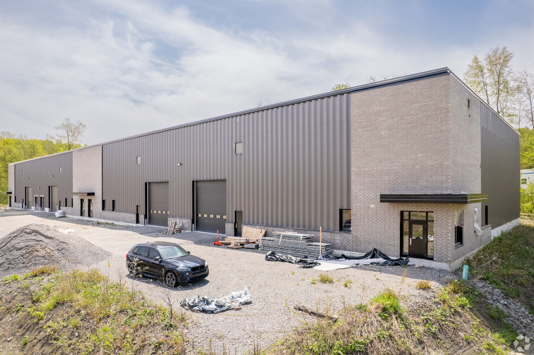 5515 Av Pierre-Dansereau, Salaberry-de-valleyfield, QC for sale Primary Photo- Image 1 of 1