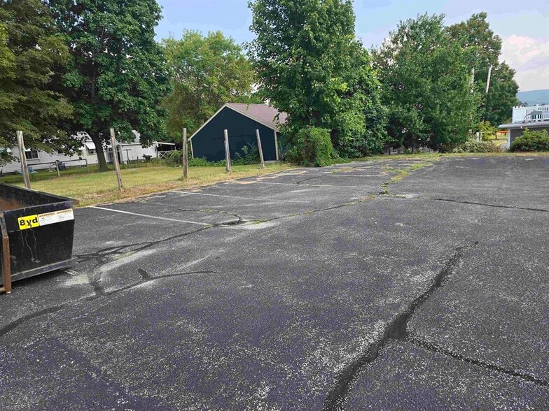 198 Washington St, Claremont, NH for sale - Building Photo - Image 3 of 24