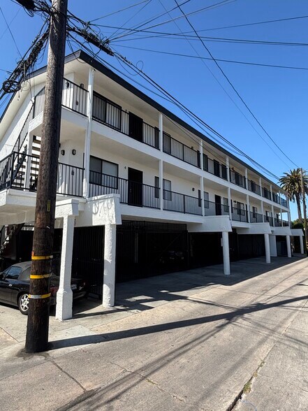 1148 Stanley Ave, Long Beach, CA à vendre - Photo du bâtiment - Image 2 de 24