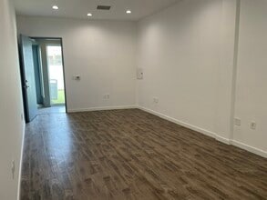 13263 Ventura Blvd, Studio City, CA for lease Interior Photo- Image 2 of 2