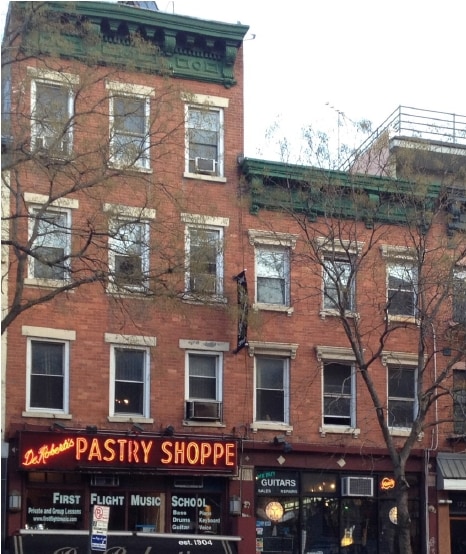 174 1st Ave, New York, NY for lease - Building Photo - Image 2 of 5