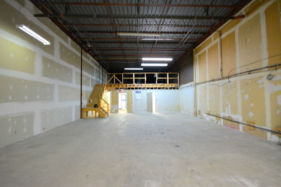 17 Enterprise Ave, Ottawa, ON for sale Interior Photo- Image 1 of 1