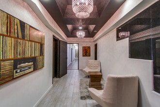 10946-10950 Ventura Blvd, Studio City, CA à louer Photo intérieure- Image 1 de 6