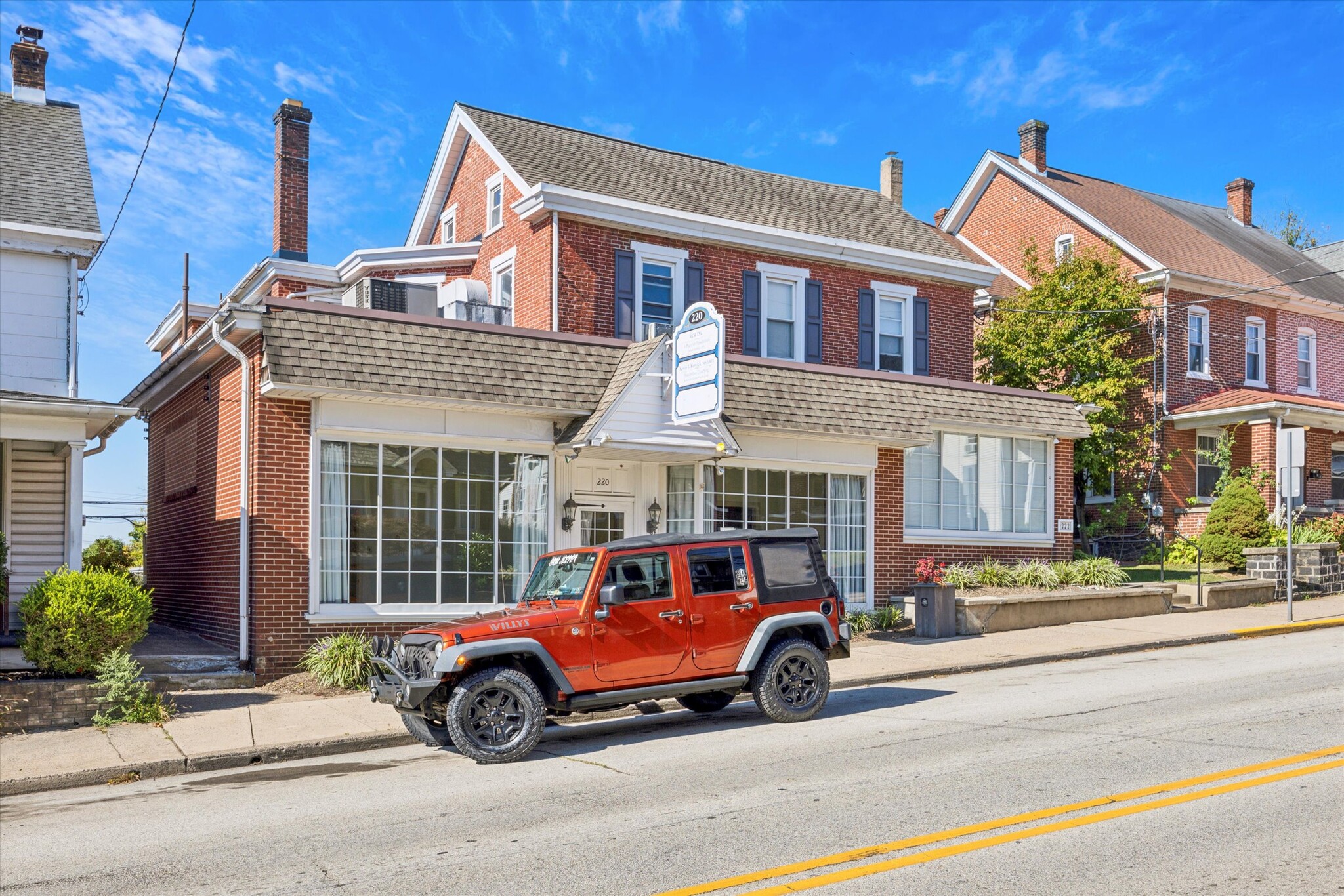 220 N Main St, Souderton, PA for lease Building Photo- Image 1 of 21