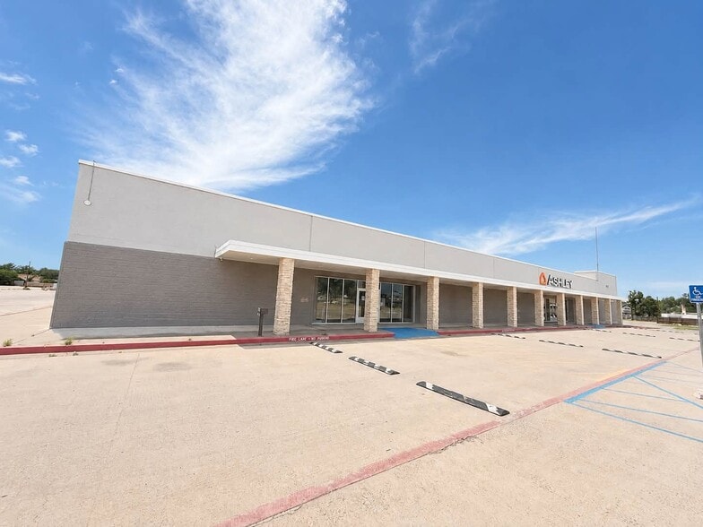 1000 S Main St, Roswell, NM for sale - Building Photo - Image 2 of 46