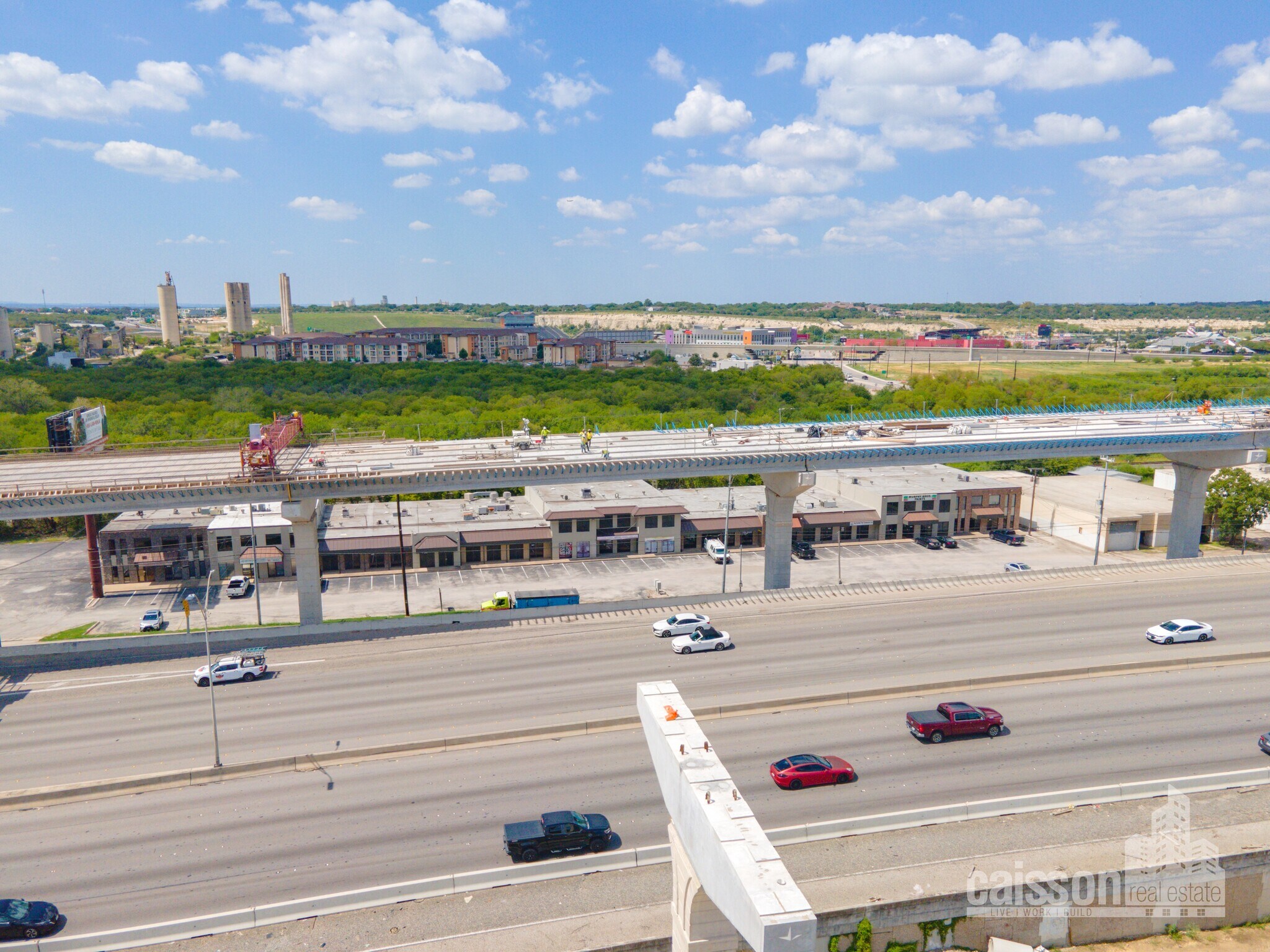 10201-10237 N IH 35, San Antonio, TX for lease Building Photo- Image 1 of 13