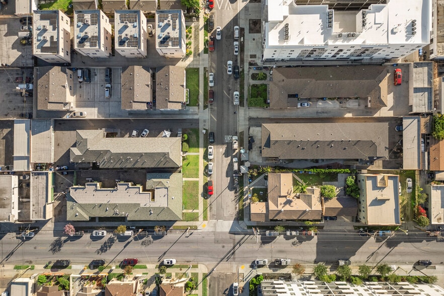 6509 Brynhurst Ave, Los Angeles, CA à vendre - Photo du bâtiment - Image 3 de 42