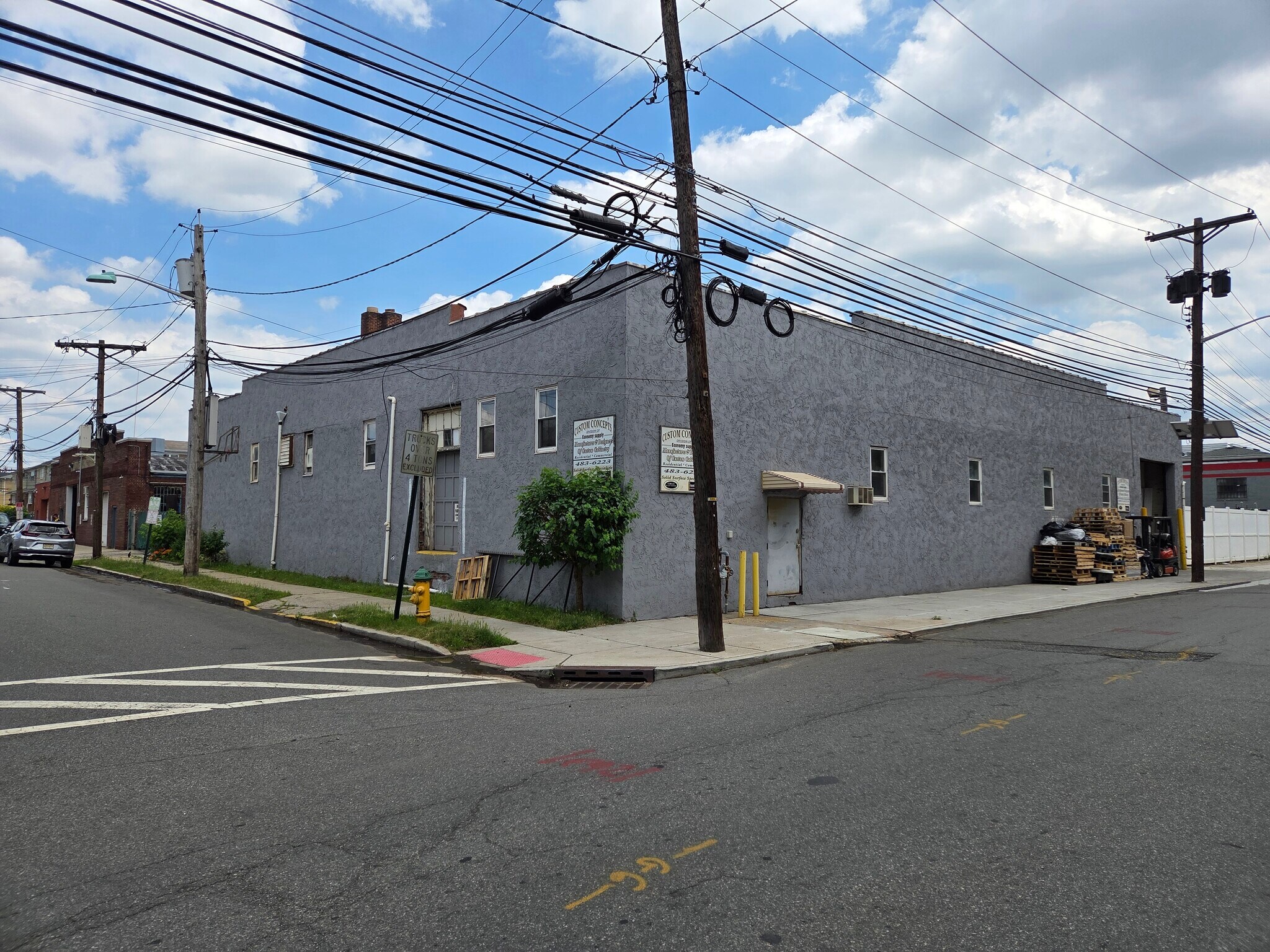 300 1st St, Harrison, NJ à vendre Photo du bâtiment- Image 1 de 6