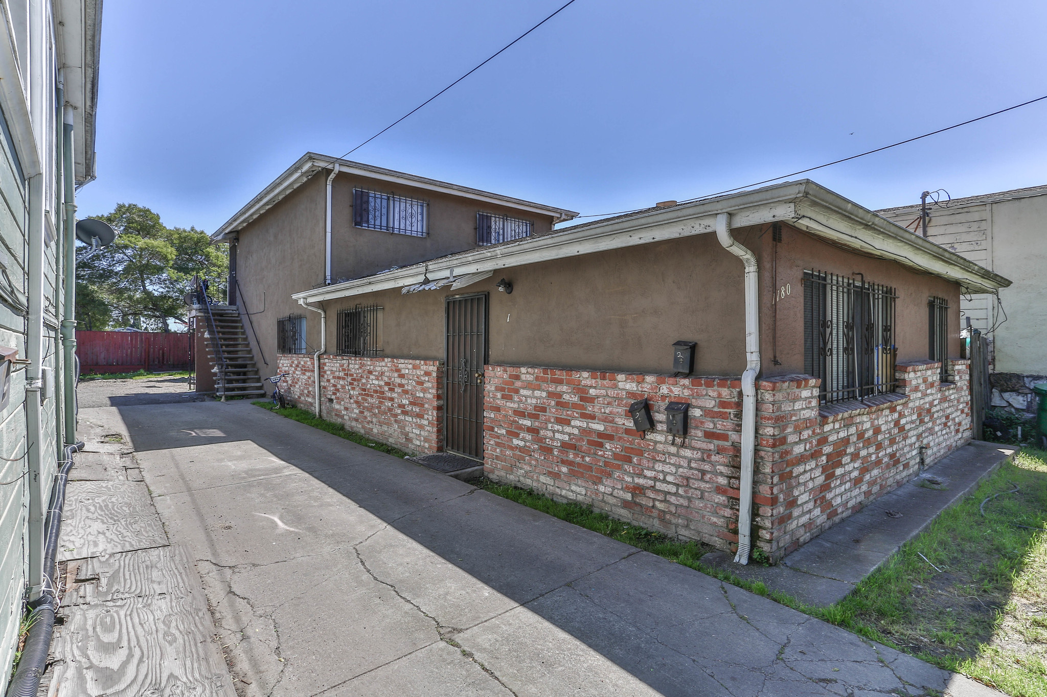 1180 73rd Ave, Oakland, CA for sale Primary Photo- Image 1 of 1