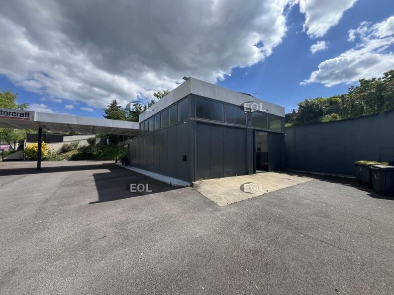Retail in Fontenay-le-Fleury for sale - Building Photo - Image 2 of 5