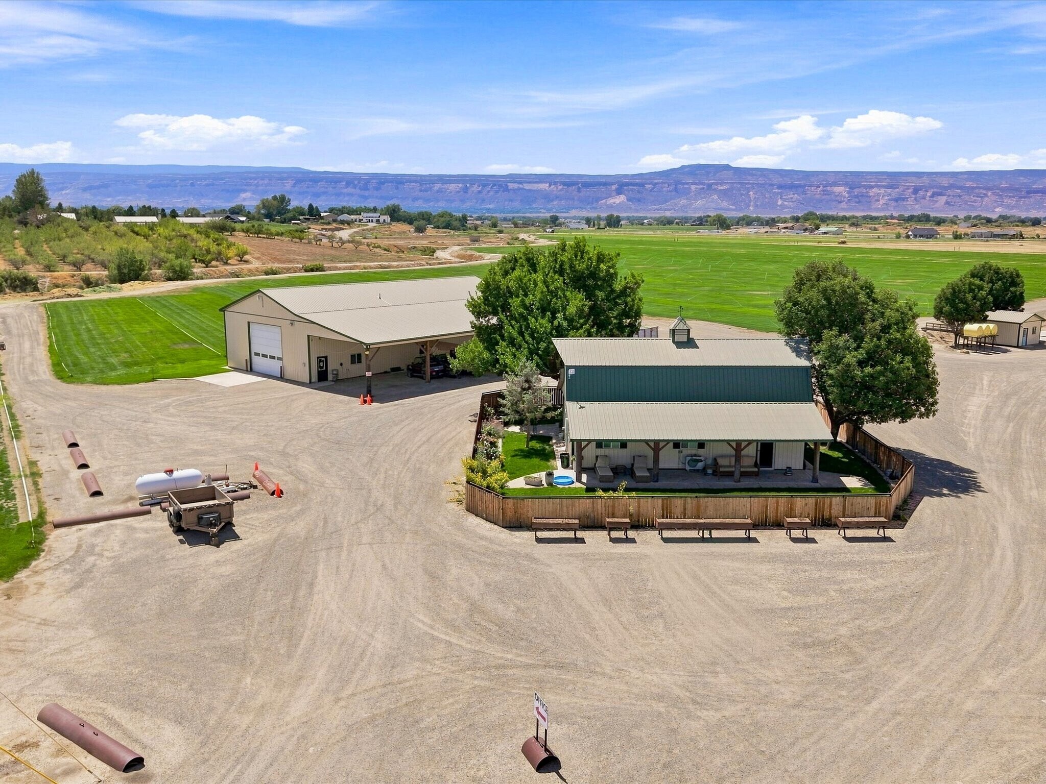 1161 23 Rd, Grand Junction, CO à vendre Photo principale- Image 1 de 45