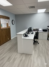215 Old Tappan Rd, Old Tappan, NJ for lease Interior Photo- Image 2 of 6
