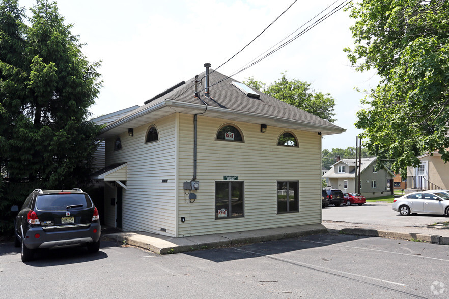 865 Memorial Pky, Phillipsburg, NJ for sale - Primary Photo - Image 1 of 1