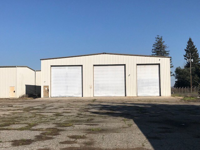 18846 N Highway 99, Acampo, CA à vendre - Photo du bâtiment - Image 3 de 3