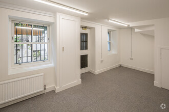 18 Victoria Park Sq, London for lease Interior Photo- Image 1 of 4